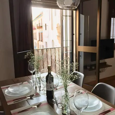 Apartamento Con Encanto A 5 Minutos De La Mezquita Apartment *